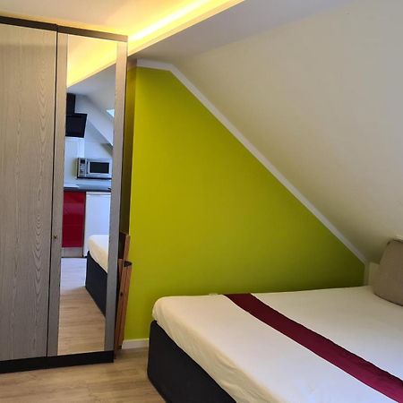 Helles Apartment In Berlin-Mariendorf Bagian luar foto